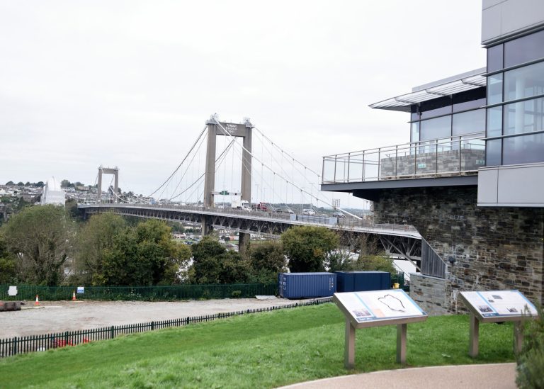 Picture of Bridging The Tamar X Fotonow Summer School post.